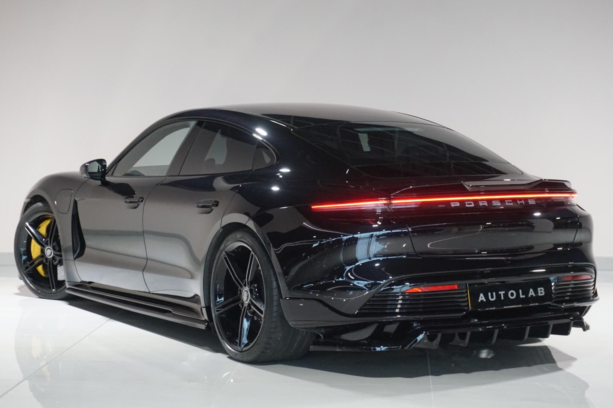 Porsche Taycan Performance Plus 93.4kWh Turbo Saloon 4dr Electric Auto 4WD (680 ps)